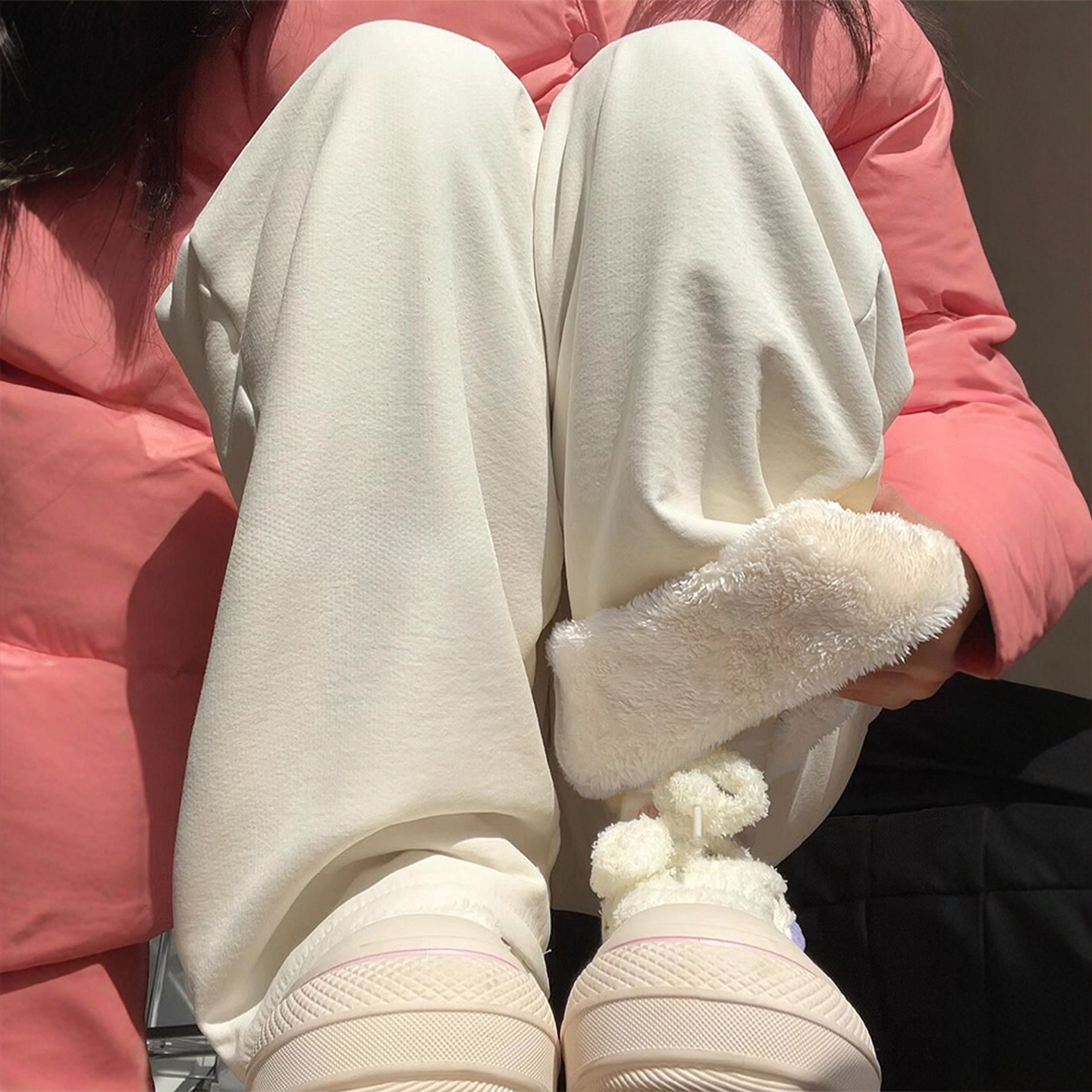白色奶芙加绒裤子女新款秋冬季羊羔绒加厚宽松bf慵懒风阔腿裤