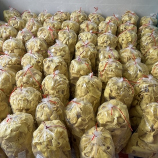 大余炒烫皮赣州特产客家香辣小吃粑粑干江西沙炒汤皮蒜香休闲食品