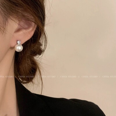 日韩简约灰珍珠耳钉2024新款独特耳环小众设计感高级耳饰女