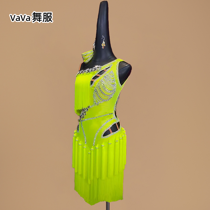 新款专业拉丁舞比赛服装高级感舞蹈台流苏裙花服艺考级solo桑巴舞