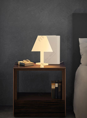 非一般新款原创时尚北欧白色折弯个性创意台灯客厅卧室别墅展厅灯