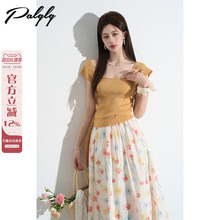 设计感小众红色针织短袖t恤女夏季法式气质修身短款绝美方领上衣