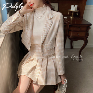 2022新款原创秋季温柔气质法式短款杏色毛呢外套女半身裙两件套装