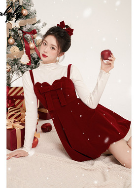 蝴蝶夹法式红色丝绒吊带连衣裙女冬季高级感a字蓬蓬公主新年裙子