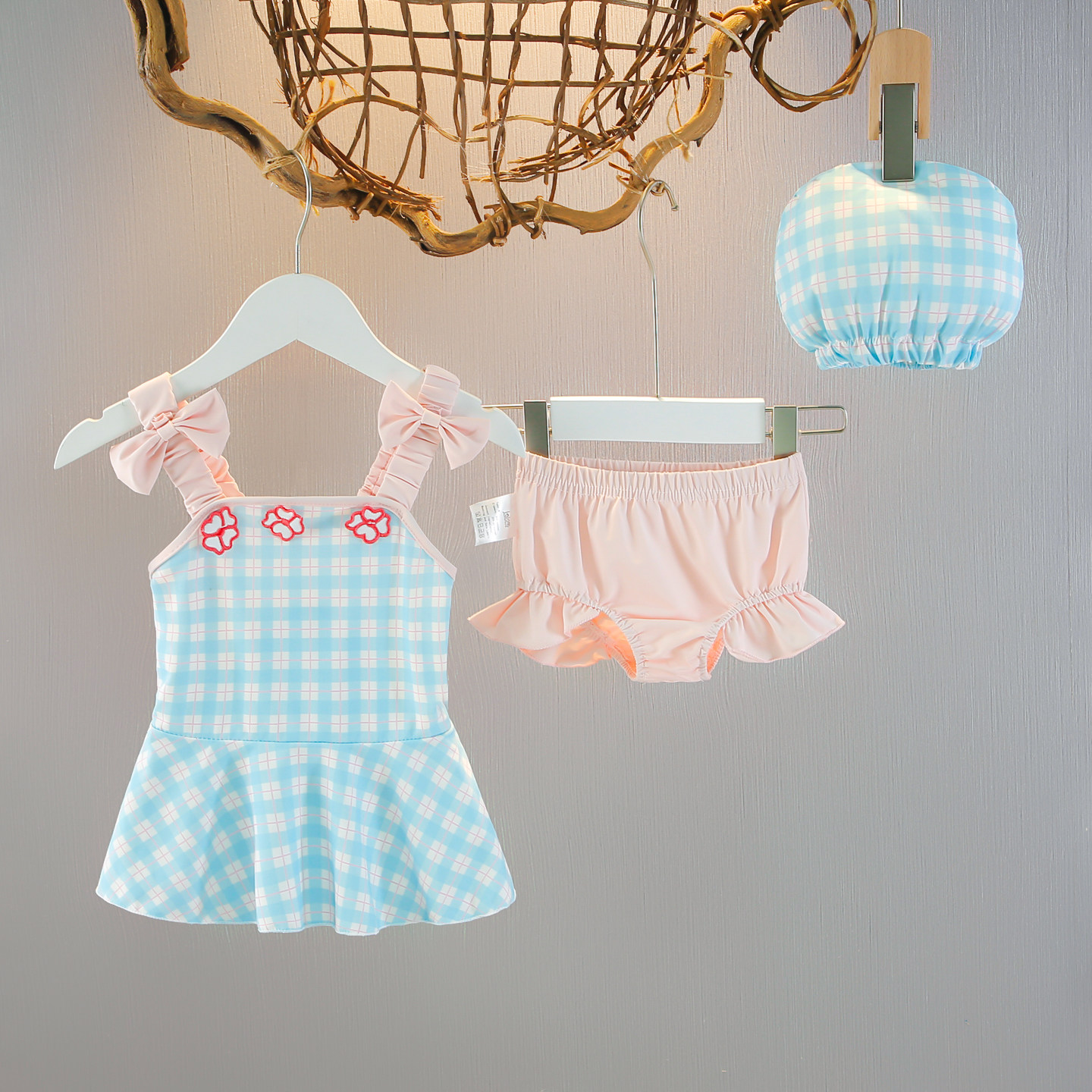 儿童泳衣女童分体可爱吊带泳衣