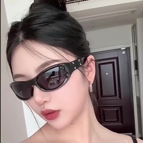 网红墨镜女ins街拍太阳镜时尚防紫外线舒适超酷眼镜2024年新款潮