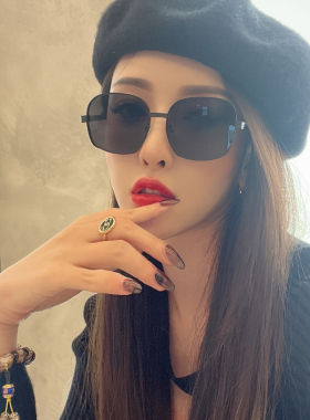网红墨镜女ins街拍太阳镜时尚防紫外线舒适超酷眼镜2022年新款潮