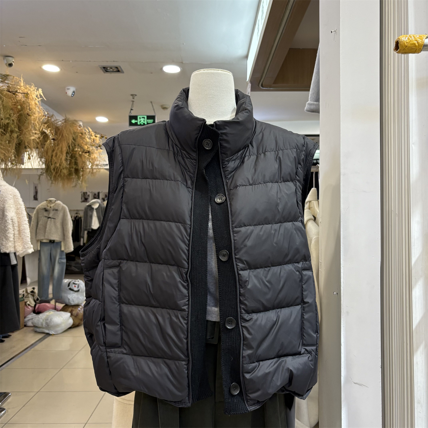 韩系立领轻薄排骨羽绒棉叠穿马甲