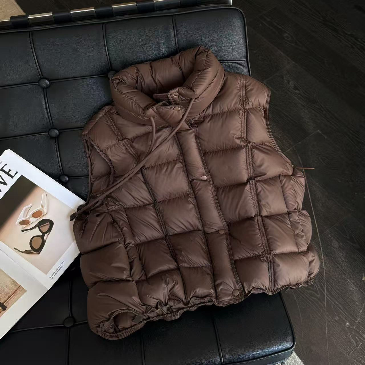 立领抽绳压格设计保暖羽绒棉马甲