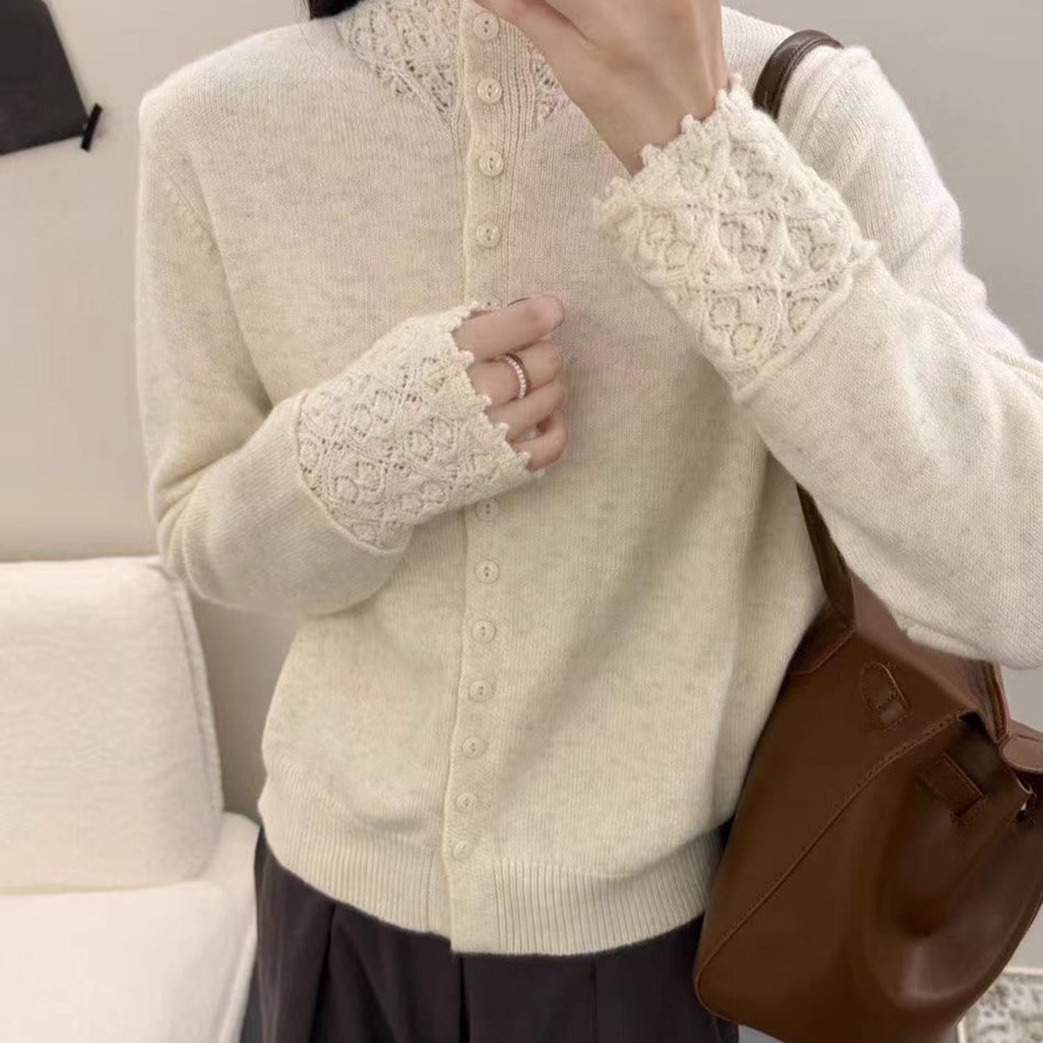 镂空钩花冬季女时尚立领毛衣