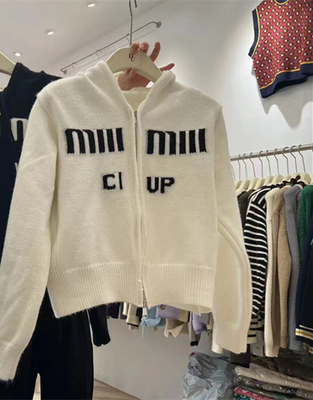 白色字母毛衣外套女开衫秋装