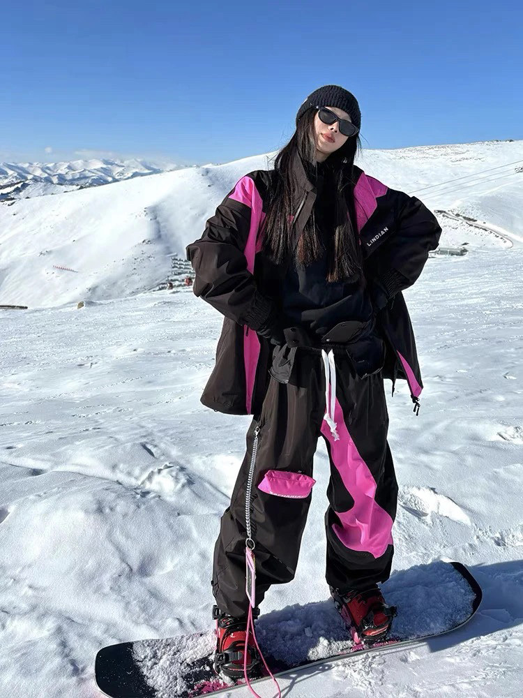 将军山滑雪服租赁，黑玫拼色2024新款小众防风防水款男女款套装