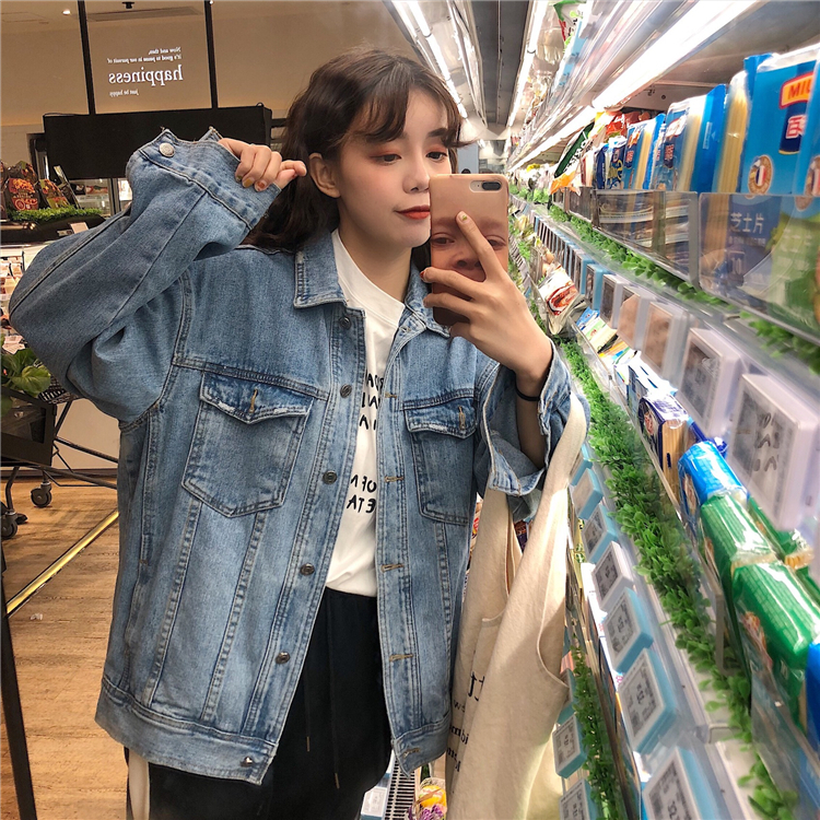 Oversize denim jacket with loose sleeves and BF spring jeans