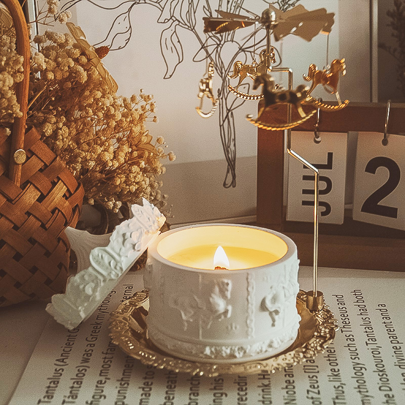 旋转木马香薰蜡烛台走马灯