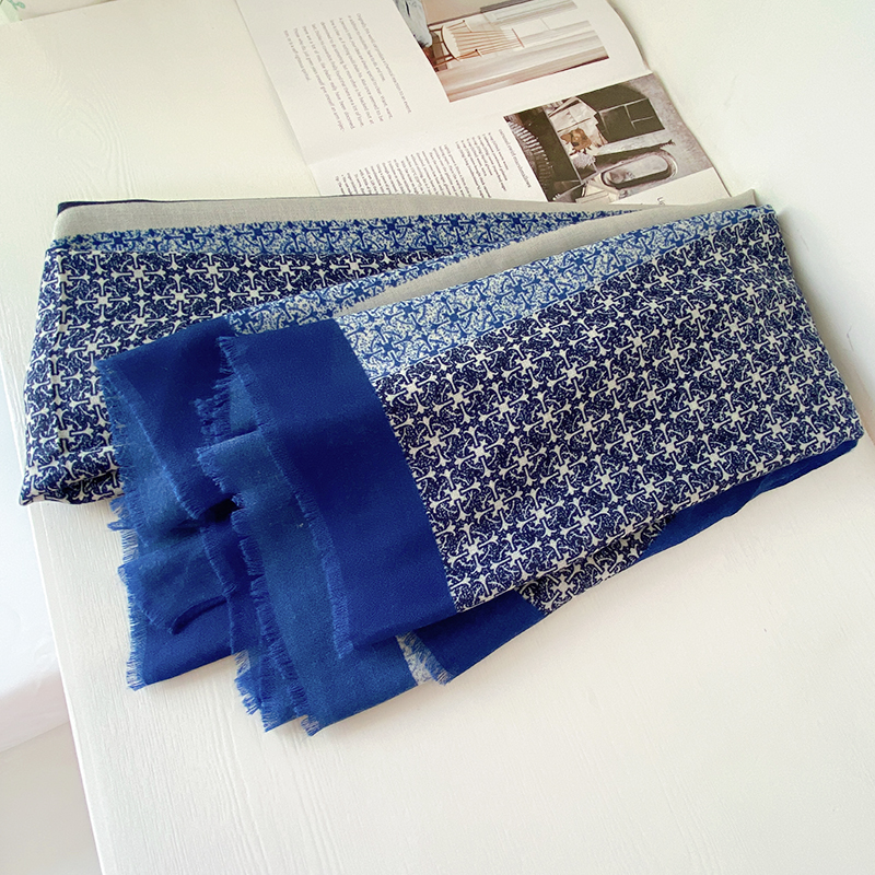 围巾女棉麻保暖丝巾百搭长款棉麻纱巾春秋新款薄披肩两用沙滩巾