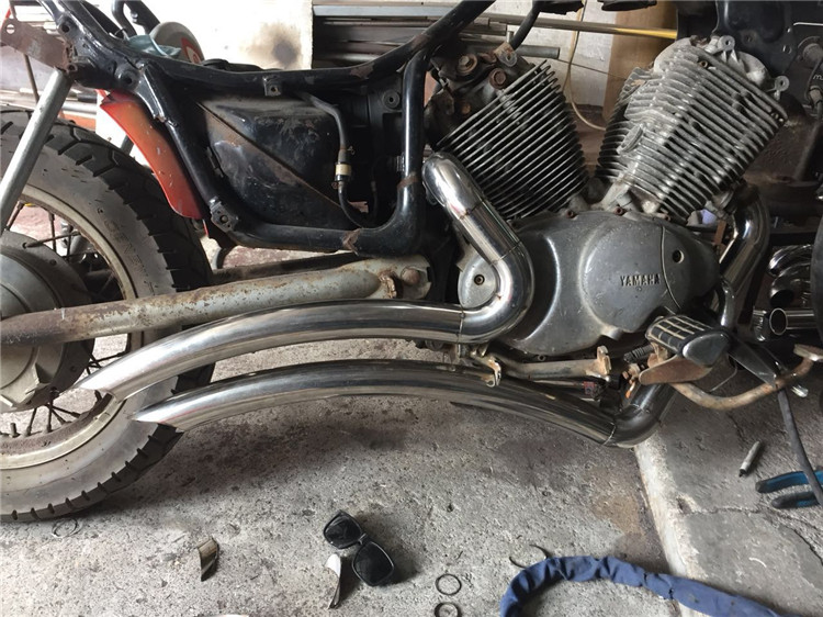 新款雅马哈天王400 xv400改装复古月亮弯排气 带消声器