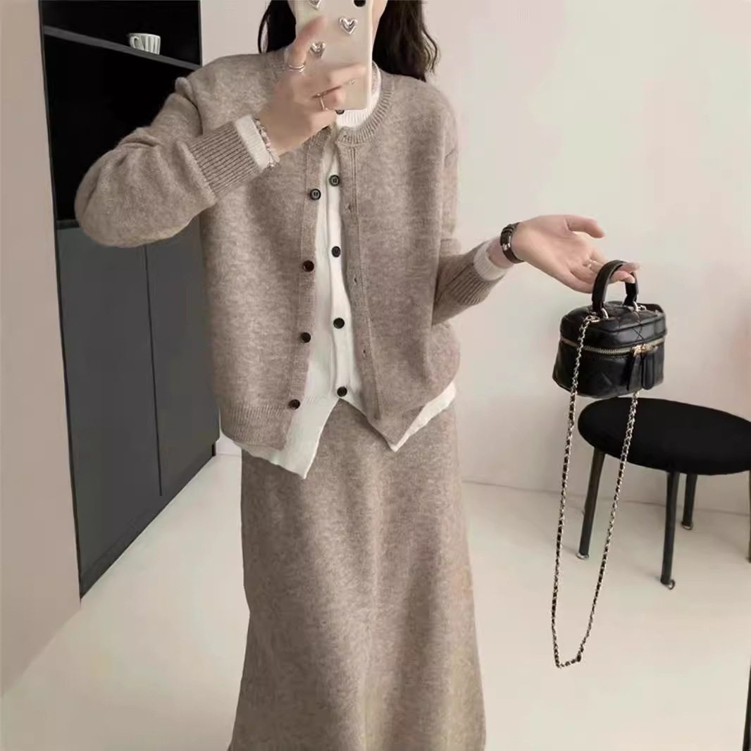 秋冬新款休闲假两件针织开衫半身裙套装女韩系拼色毛衣长裙两件套