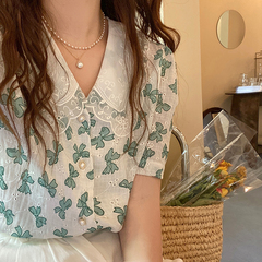 Real price ~ Korean version loose and versatile, age reduced hook flower thin floral short sleeve shirt blouse