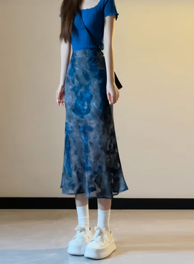 法式蓝色碎花连衣裙子女夏季2025新款今年流行爆款高级感套装长裙
