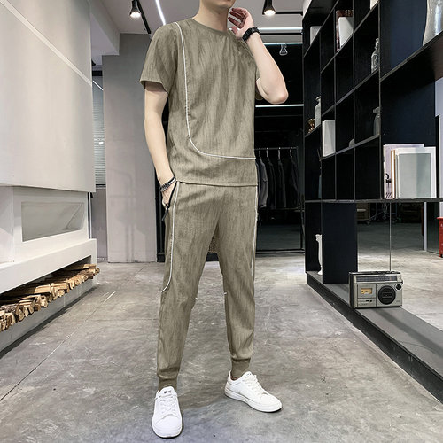 夏季男装服装搭配价格 夏季男装服装搭配图片 星期三