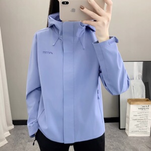 豹迹女式春秋防水防风连帽冲锋衣