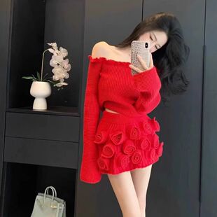 2025新款设计感辣妹一字肩修身上衣小众紧身花朵包臀短裙时尚套装