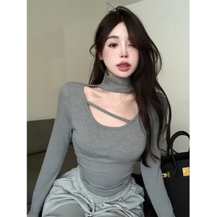 时尚设计感挂脖露琐骨紧身上衣女士春秋纯欲风性感短款辣妹t恤冬