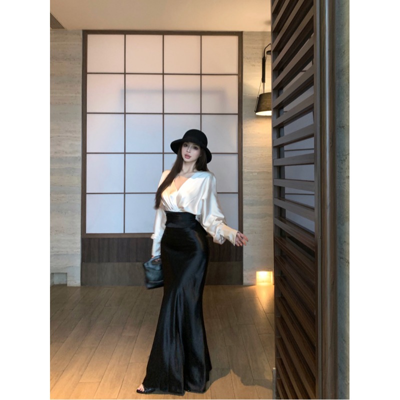 高级感套装白色交叉v领收腰缎面衬衫女秋季绑带鱼尾半身裙两件套