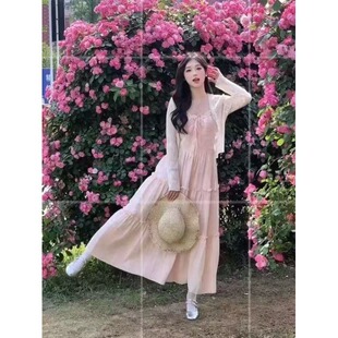 法式蕾丝拼接粉色吊带连衣裙+开衫两件套夏季度假风温柔中长裙子