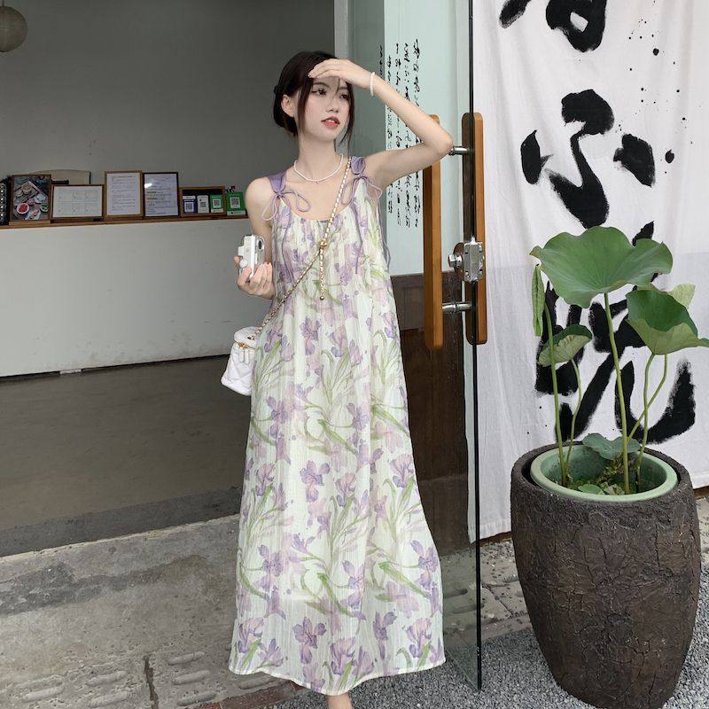 夏季外穿垂坠感法式洋气紫色收腰碎花裙雪纺连衣裙女甜美吊带裙