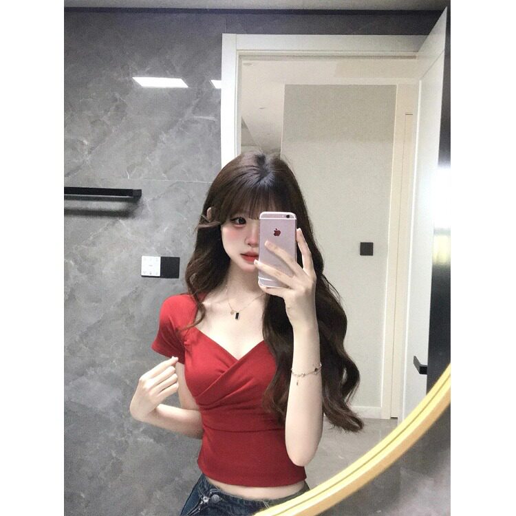 红色正肩交叉v领露锁骨短袖t恤女夏季纯欲风辣妹修身别致短款上