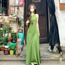 森系超仙绿色无袖背心连衣裙女2025夏季新款高级气质收腰显瘦长裙