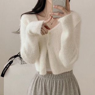 新款v领毛衣短款针织开衫女秋季打底纯色外套仿水貂绒小个子上衣