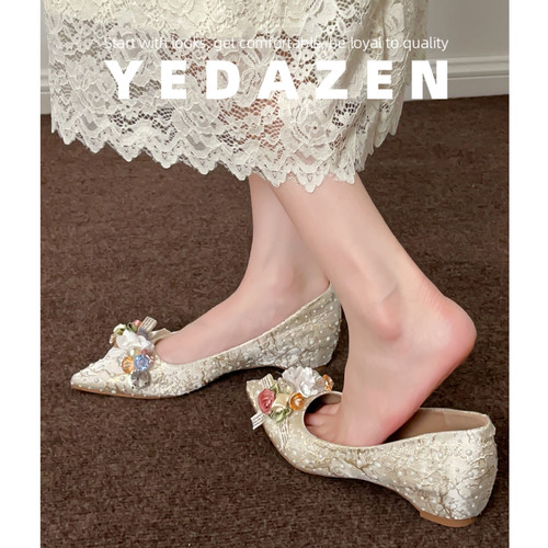 花朵主婚纱婚鞋女2025新款新娘鞋