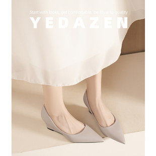 平底单鞋女粗跟2025新款小个子坡跟高跟鞋女气质高级不累脚奶奶鞋