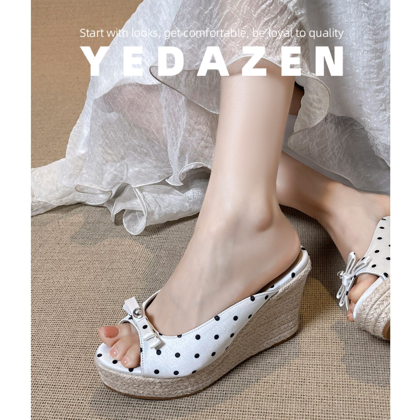 白色波点高跟鞋绝美凉拖坡跟草编蝴蝶结露趾凉鞋女夏外穿2026新款