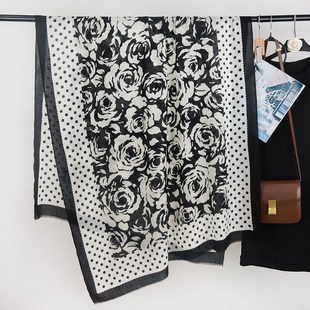 黑白波点山茶花小香气质羊毛围巾女秋冬新款水溶羊毛百搭长巾披肩