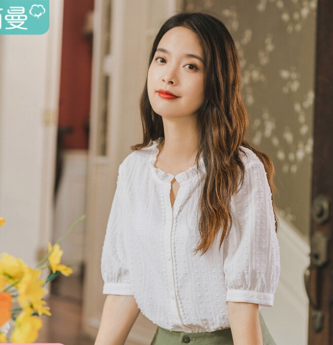 茵曼短袖衬衫女夏季新款纯棉木耳边复古提花衬衣法式v领纯色上衣