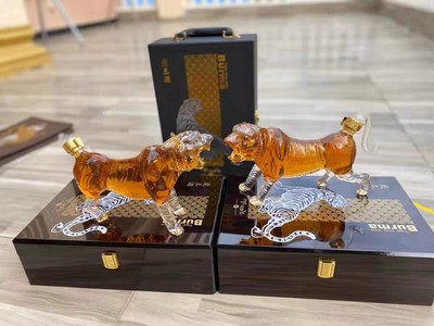 虎型玻璃酒瓶出口缅甸加厚透明