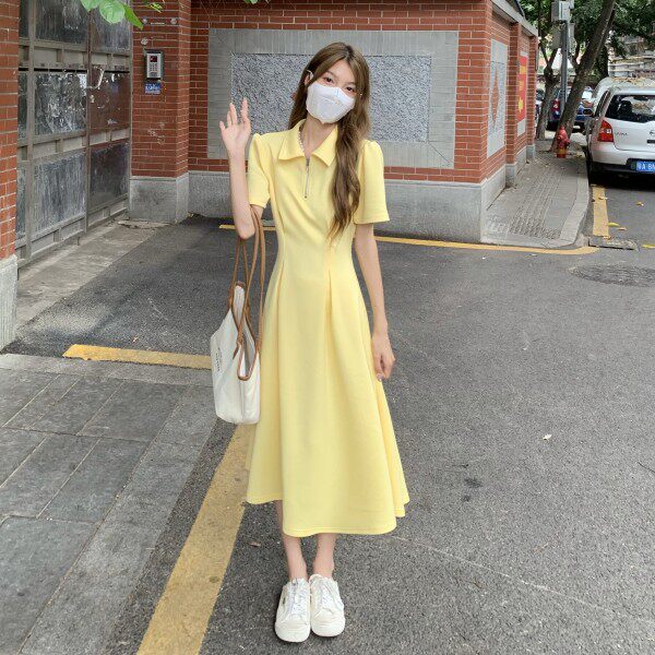 polo领短袖连衣裙女夏季2023新款中长款设计感褶皱收腰显瘦A字裙