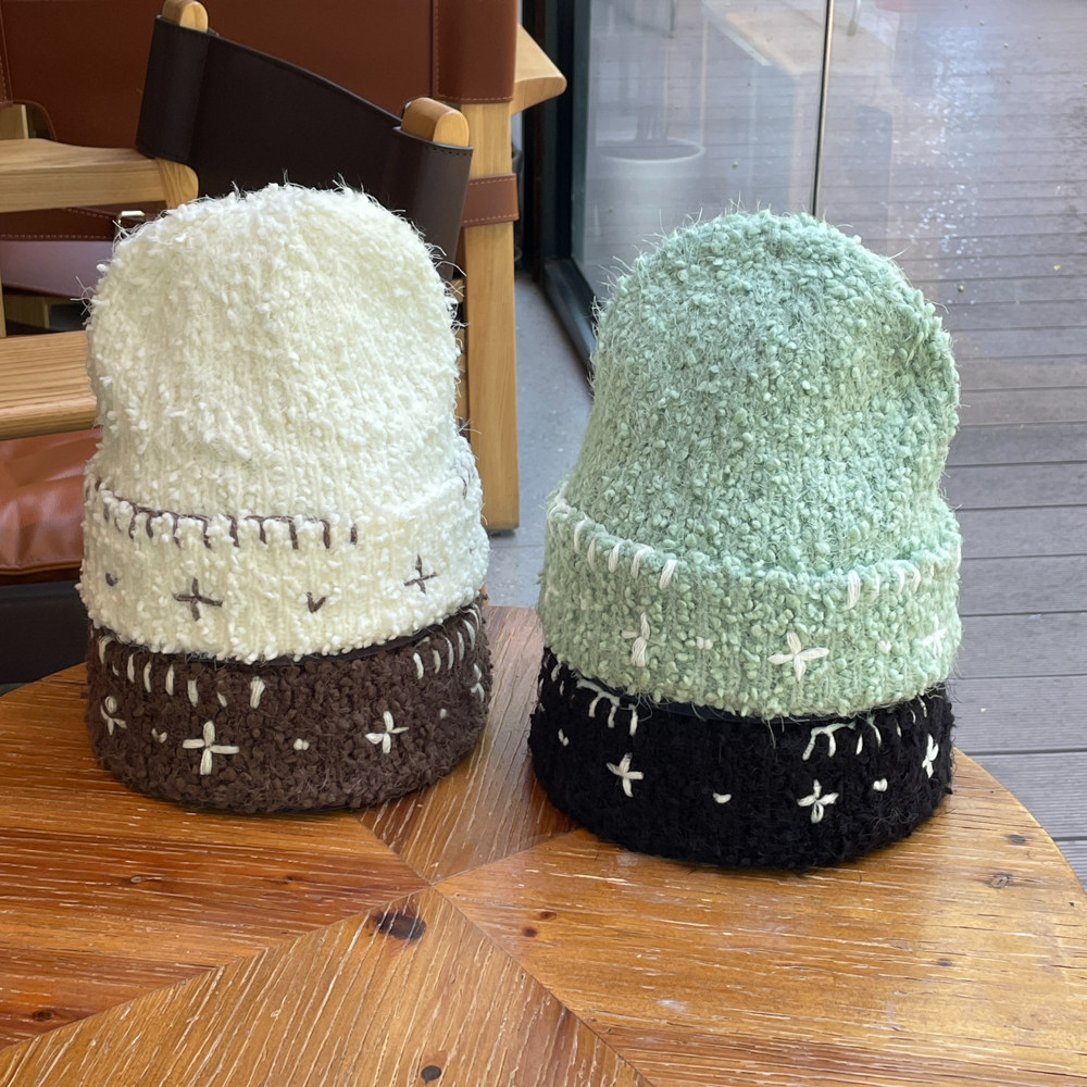 韩国款雪绒感手工钩针针织帽子女