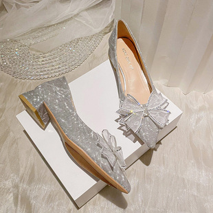 温柔晚晚鞋尖头粗跟低跟春款单鞋女2024年新款瓢鞋大码女鞋41-43