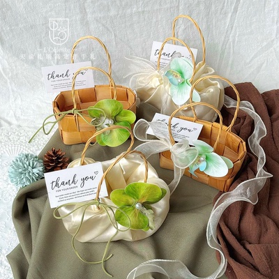 2025新款婚礼喜糖盒高级感免折叠空盒子小众伴娘姐妹团伴手礼糖盒