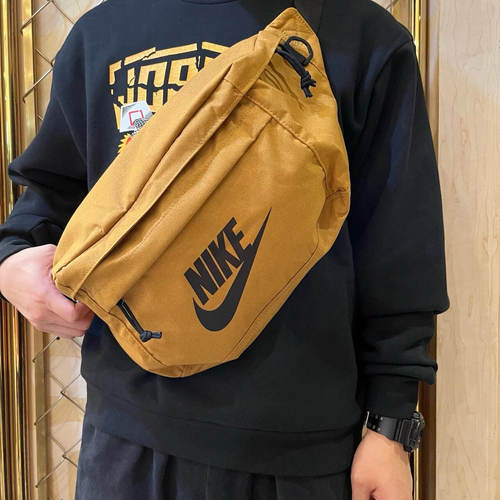 Nike/耐克Tech男女情侣款小麦色多功能单肩斜挎包腰包BA5751-790