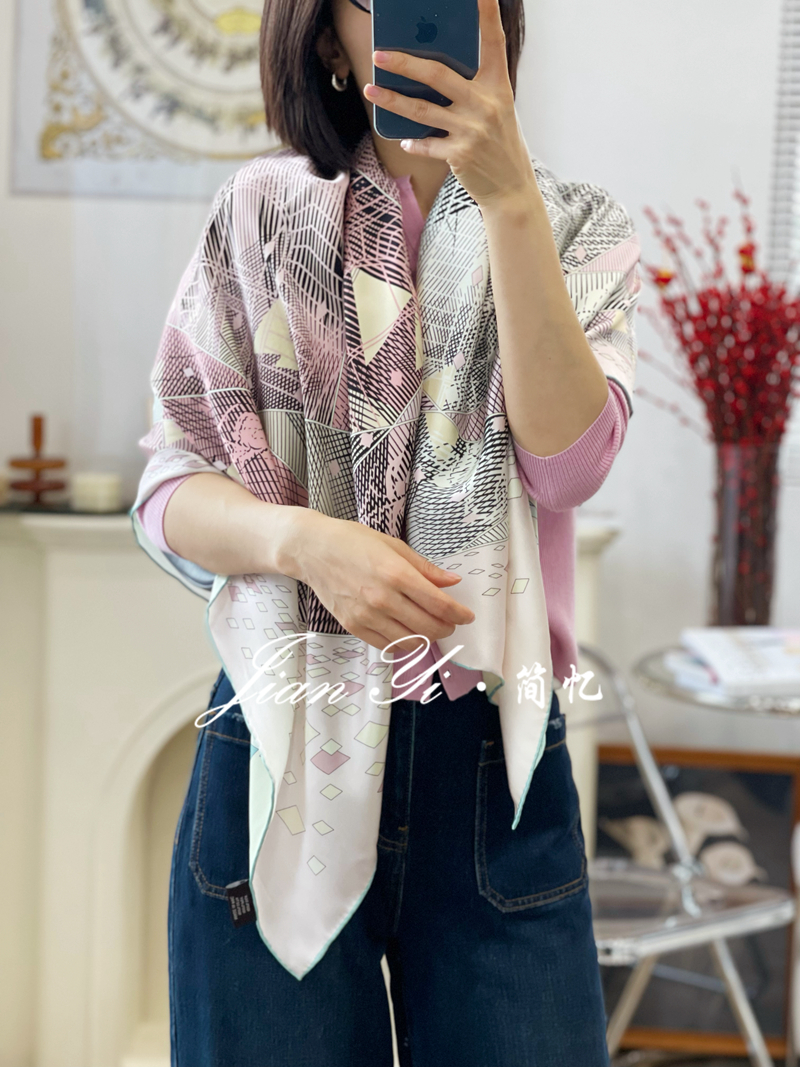 【切面钻石】清新雅致双面缎重磅真丝桑蚕丝大方巾105cm丝巾23姆
