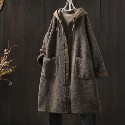 初冬巨好看的外套女2025新款摇粒绒皮毛一体连帽长款保暖时尚上衣