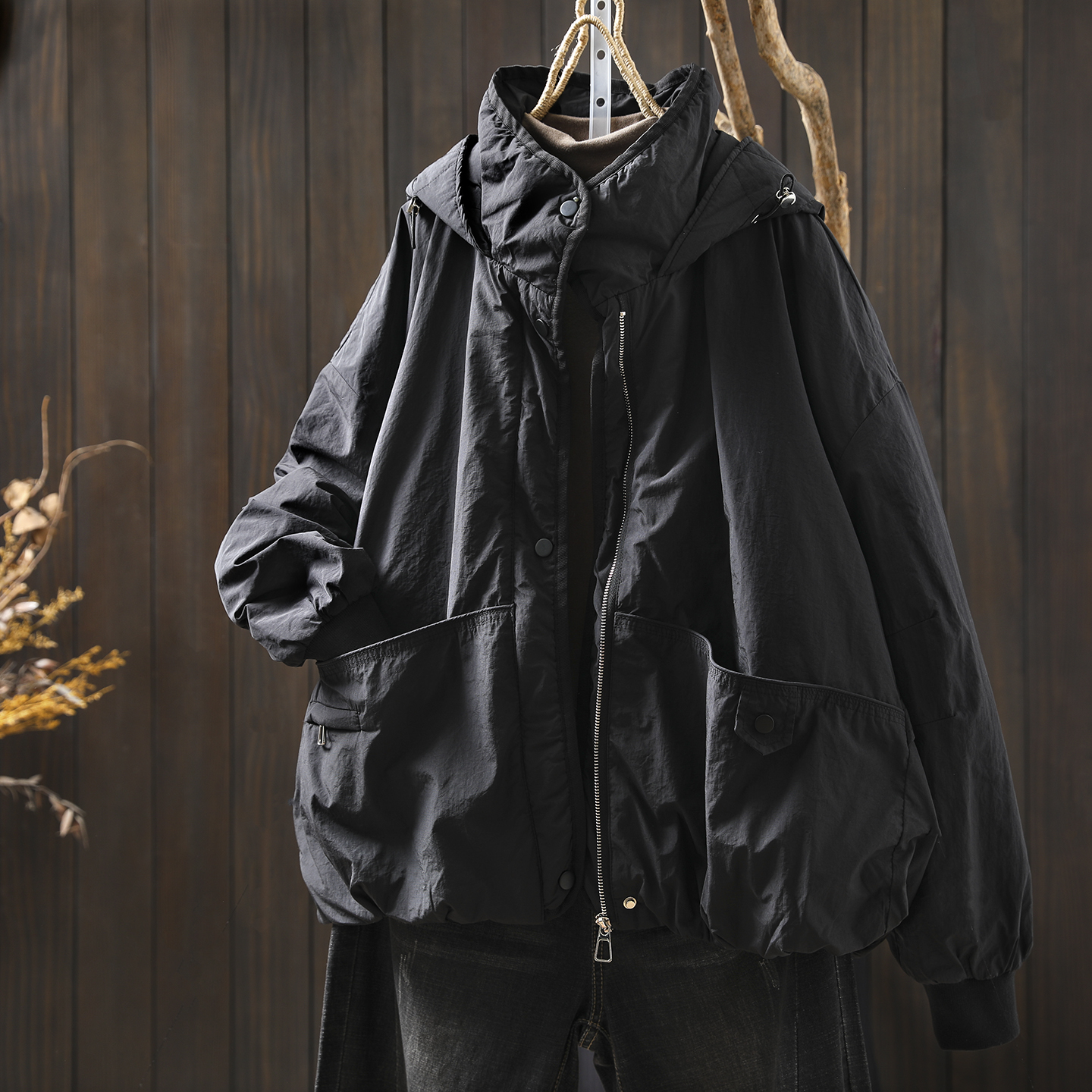 黑色连帽棉衣女款爆款2025新款冬季双口袋轻薄宽松百搭设计感棉服