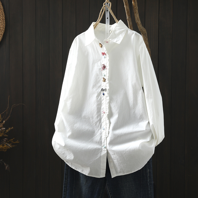 2026年开春新款上衣女款白衬衫纯棉卡通装饰小众减龄漂亮超火衬衣