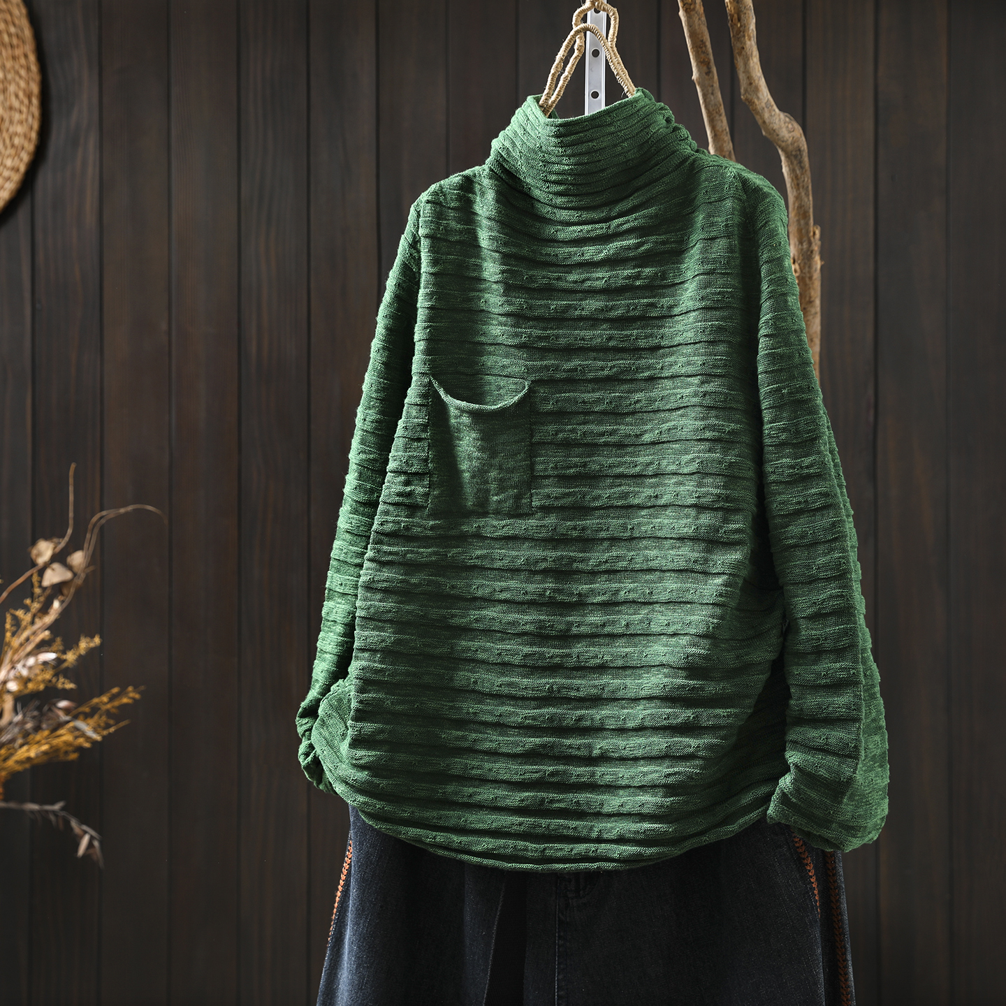 秋冬新款上衣女2025新款绿色高领条纹内搭宽松百搭棉线打底针织衫