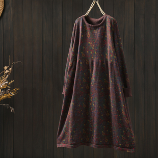 中长款碎花针织连衣裙女2025秋冬新款复古棉线巨好看的早秋毛衣裙